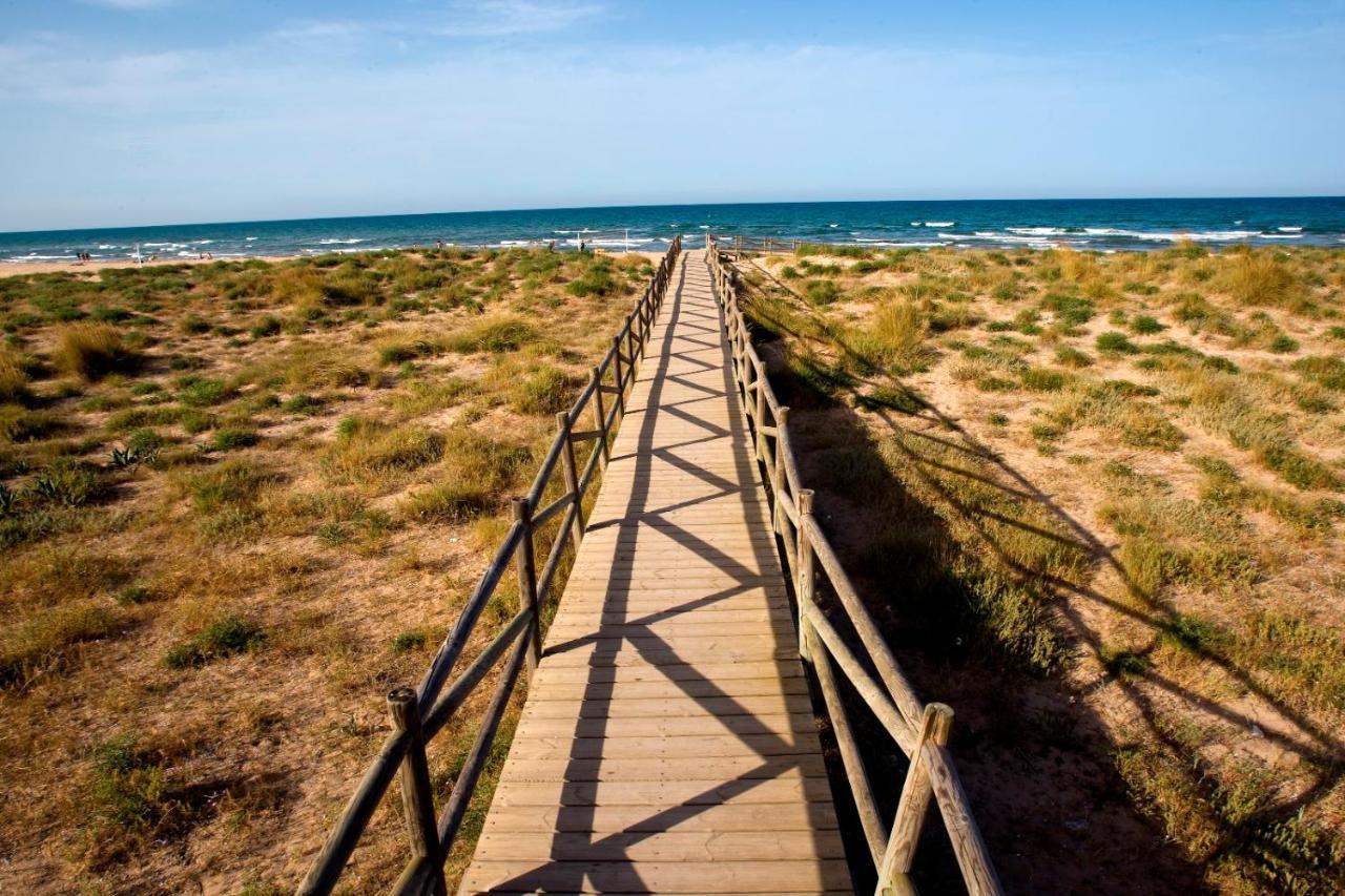 Aigua Blava Primera Linea - Alquiler Solo Familias Playa de Gandia Exterior photo